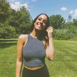 Meet your Posher, Bella